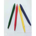 12 color plastic triangle crayons